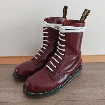 닥터마틴 Dr. Martens 10홀 UK9 체리 레드