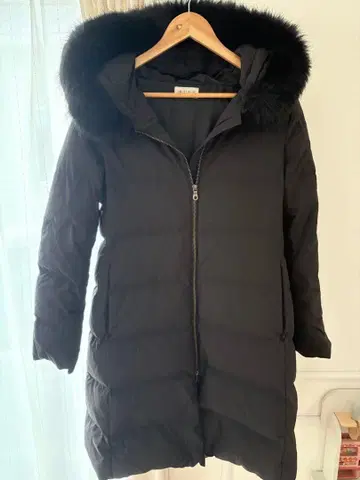 새상품급 PLST 다운 코트 블랙 L 사이즈