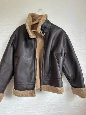 GU 브라운 가죽 쉘파 자켓 XL