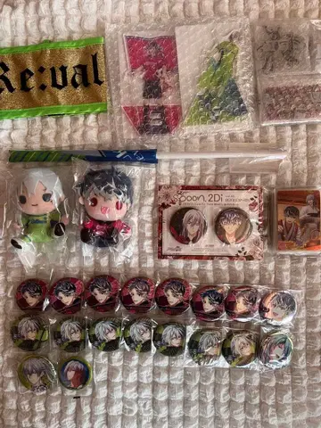 Re:vale 굿즈 묶음 판매 (봉제 인형, 아크릴 스탠드, 캔뱃지 등)
