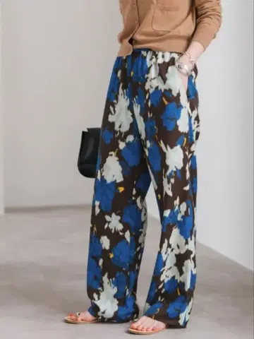 스픽 앤 스팬 퍼지 플라워 이지 팬츠