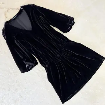 아바하우스 벨로아 원피스 블랙 일본제 허리밴딩 V넥 페미닌