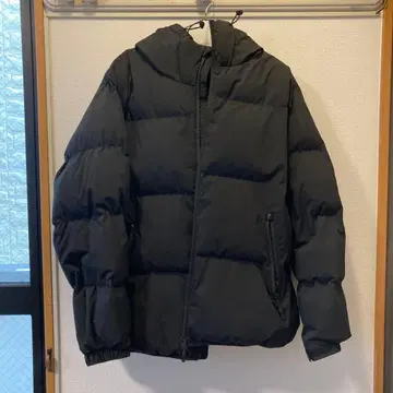 GU 블랙 다운 자켓 XL