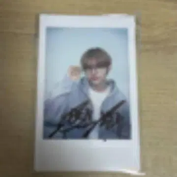 NouerA 린 친필 사인 폴라로이드