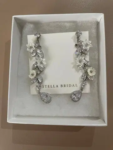 STELLA BRIDAL 귀찌 Celestia Flora