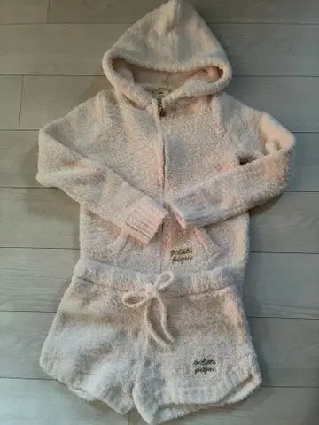 미사용 gelato pique 후드 부착 룸웨어 상하의 세트