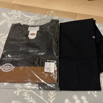 Dickies 스크럽 세트
