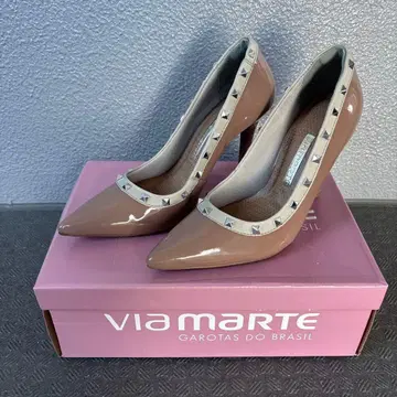 VIA MARTE 스터드 하이힐 베이지
