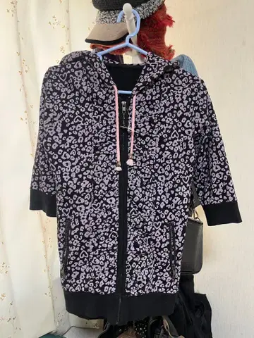 레오파드 무늬 후드 부착 후드티 F 사이즈