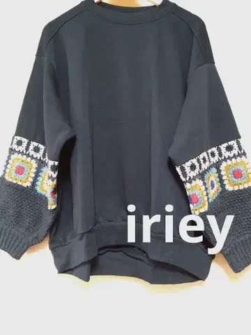 iriey 쭈리 크로셰 모티브 소매 맨투맨 풀오버 F