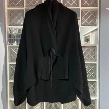 모유루 변형 블랙 리브 니트 가디건