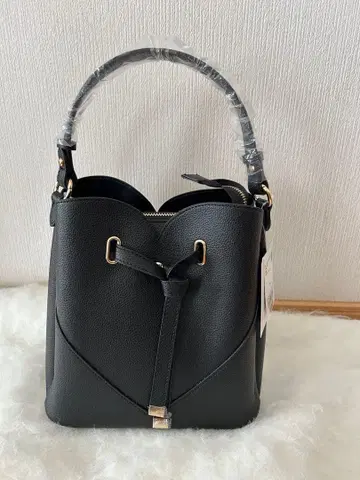 VIS 블랙 버킷형 숄더백