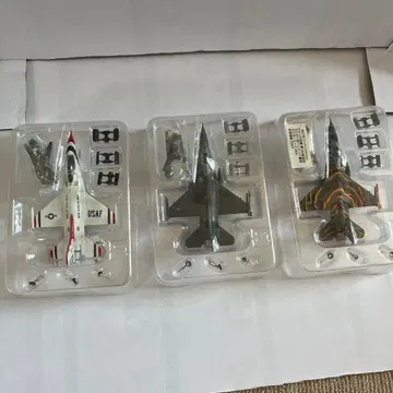 에프토이즈 F-16 외 2점