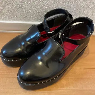 LAGUA GEM 블랙 로퍼 스트랩 포함