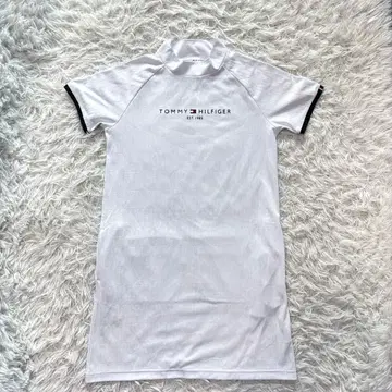 최신작 타미힐피거 골프 원피스 모크넥 화이트 스트레치