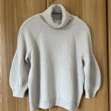 트래듀이어 캐시미어 100% 터틀 니트 사이즈 36