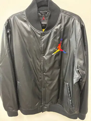 새상품, 미사용 조던 새틴 자켓