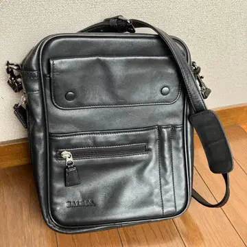 BALBOS. 블랙 가죽 숄더백