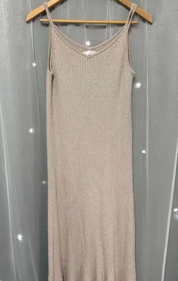 NOBLE 슬리브리스 리브 롱 원피스