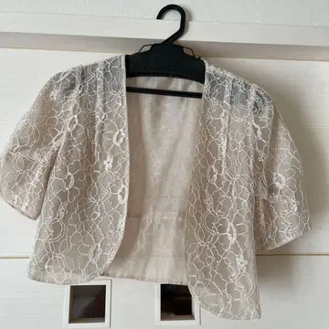 베이지 레이스 반팔 가디건