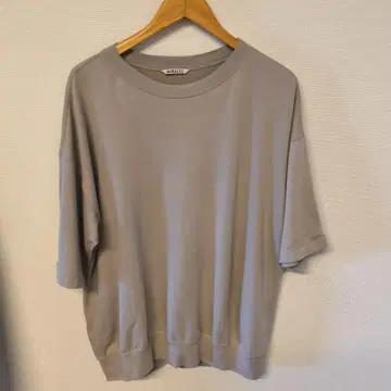 AURALEE 오버 사이즈 그레이 쭈리 T셔츠