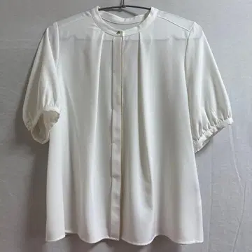 화이트 반팔 셔츠 S 사이즈