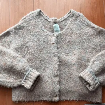 모헤어 혼방 옅은 핑크 가디건