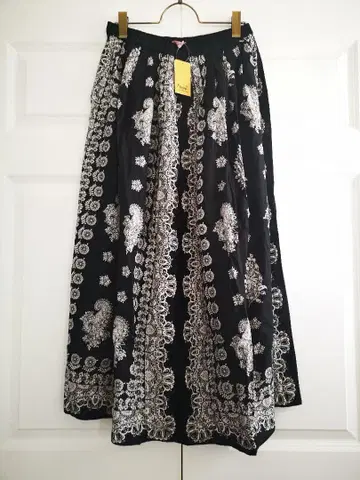 택 포함 새상품 차이하네 레이스 패턴 프린트 롱 스커트 보헤미안 오리엔탈