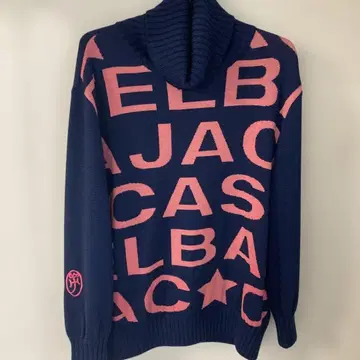 새상품 까스텔바작 롤 칼라 스웨터