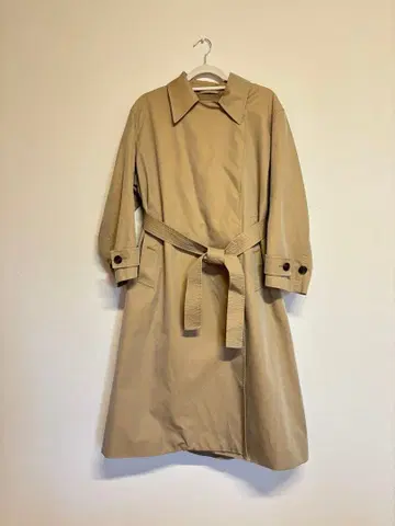 UNIQLO U 베이지 벨트 롱 코트