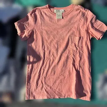 레미 릴리프 포켓 부착 핑크 티셔츠