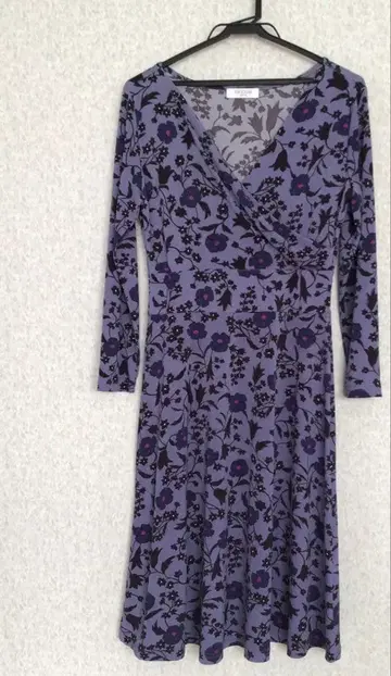 꽃무늬 저지 소재 원피스 (보라색)