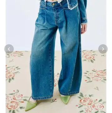 릴리 브라운 사이드라인 배기 데님