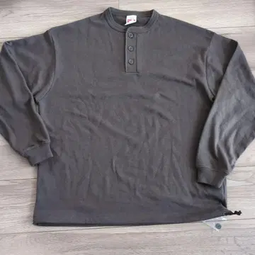 [ 미사용 ] 프릭스스토어 헬스니트 긴팔 티셔츠