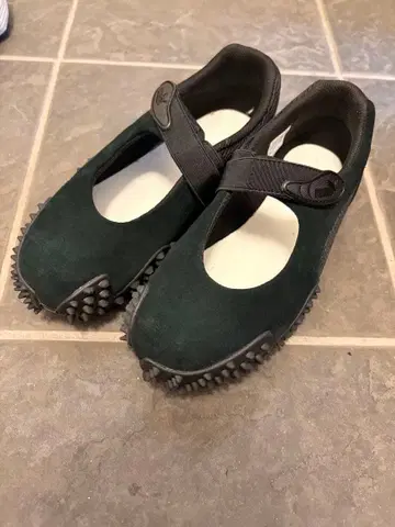 Puma 메리 제인 플랫슈즈 블랙