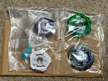 베이블레이드 X 골렘락, 샤크길