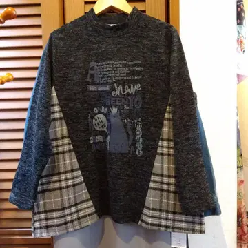 새상품 블랙 고양이 긴팔 상의 프린트 체크 무늬 절개