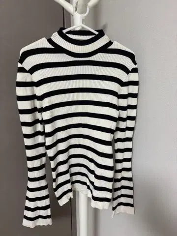 스트라이프 하이넥 스웨터 M 사이즈 스나이델 SNIDEL