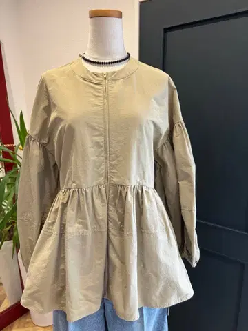 미사용 새상품 퍼프 슬리브 자켓