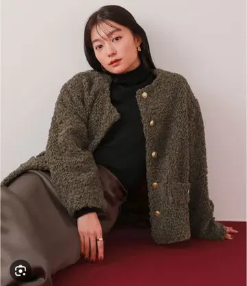 titivate ur's 보아 노카라 골드 버튼 자켓