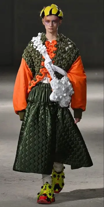 미사용 새상품 느와르 케이 니노미야 퀼팅 스커트