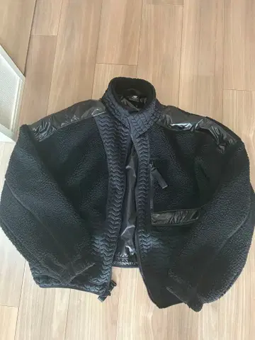 뉴발란스 보아 자켓 M 사이즈 블랙