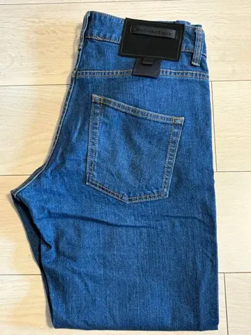 오니츠카타이거 다크 블루 슬림 핏 데님