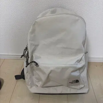 THE NORTH FACE 화이트 백팩