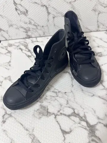 CONVERSE ALL STAR 블랙 하이컷 23.5cm