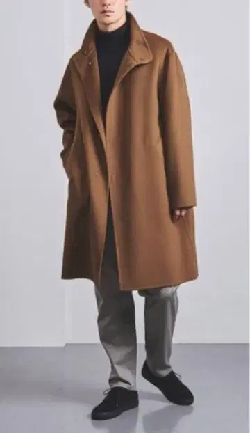 유나이티드 애로우즈 리하레이즈드 넥 코트