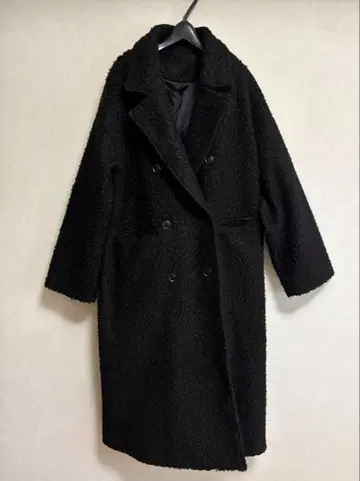 [ 새상품급 ] FILLOU 푸들 보아풍 블랙 더블 브레스트 롱 코트