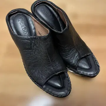 QUABO 스타일리시 천연 가죽 블랙 통굽 힐