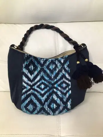 기하학 패턴 토트백 네이비