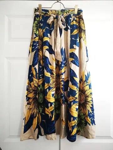 택 포함 새상품 차이하네 플라워 프린트 롱 스커트 보헤미안 오리엔탈